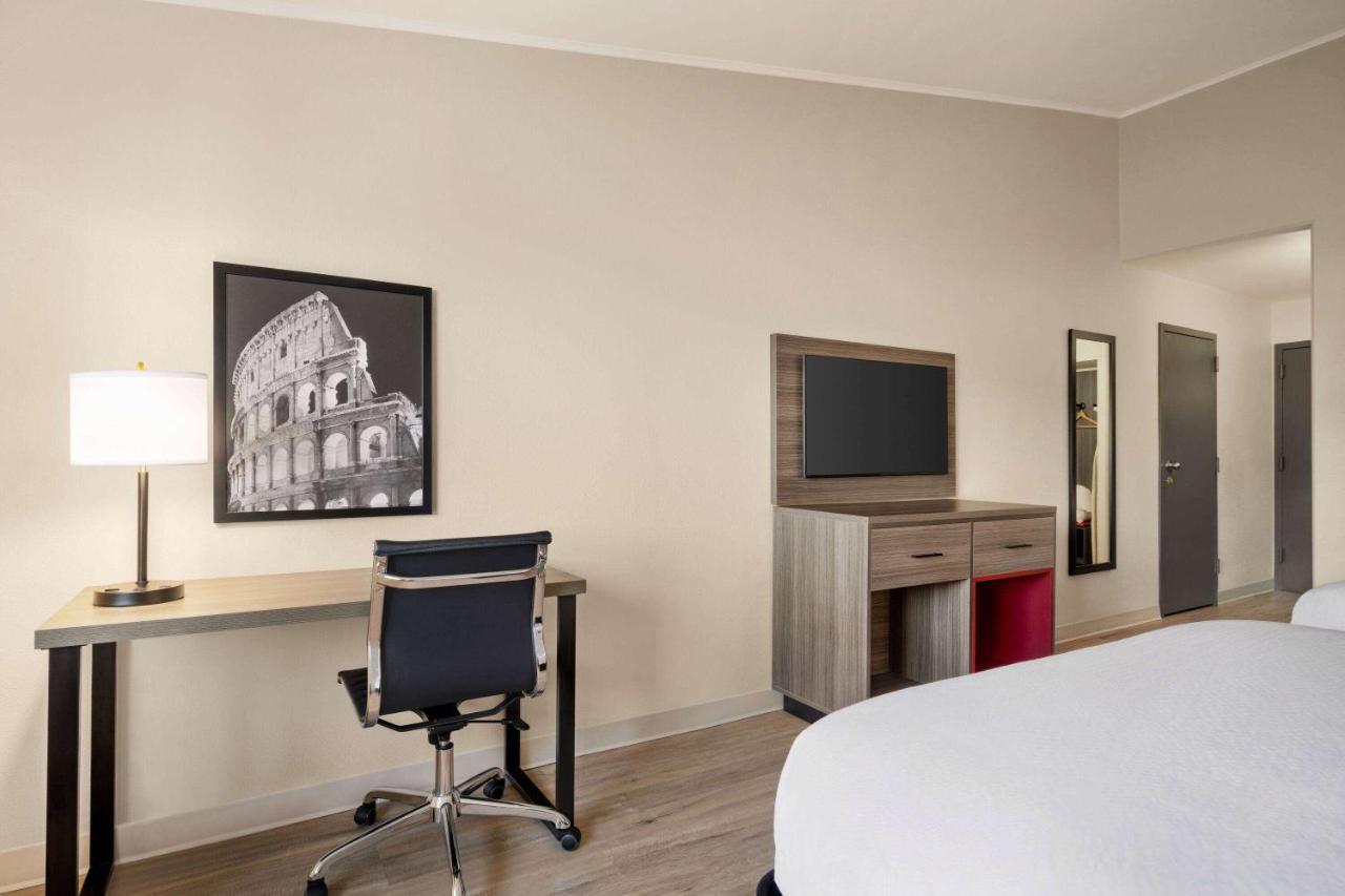 Ramada By Wyndham Allentown Bethlehem Exterior foto